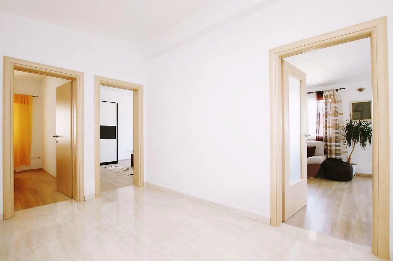 Villa Merica Trogir 0*,  Croatia